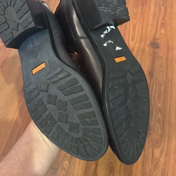 Cole Haan black leather booties size 7 - Picture 4 of 6